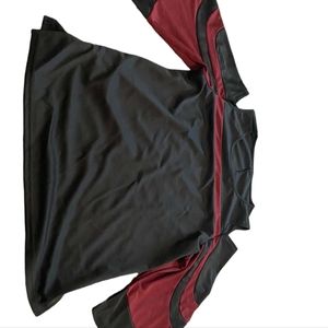 3/4 sleeve cold shoulder black shirt with maroon detailing